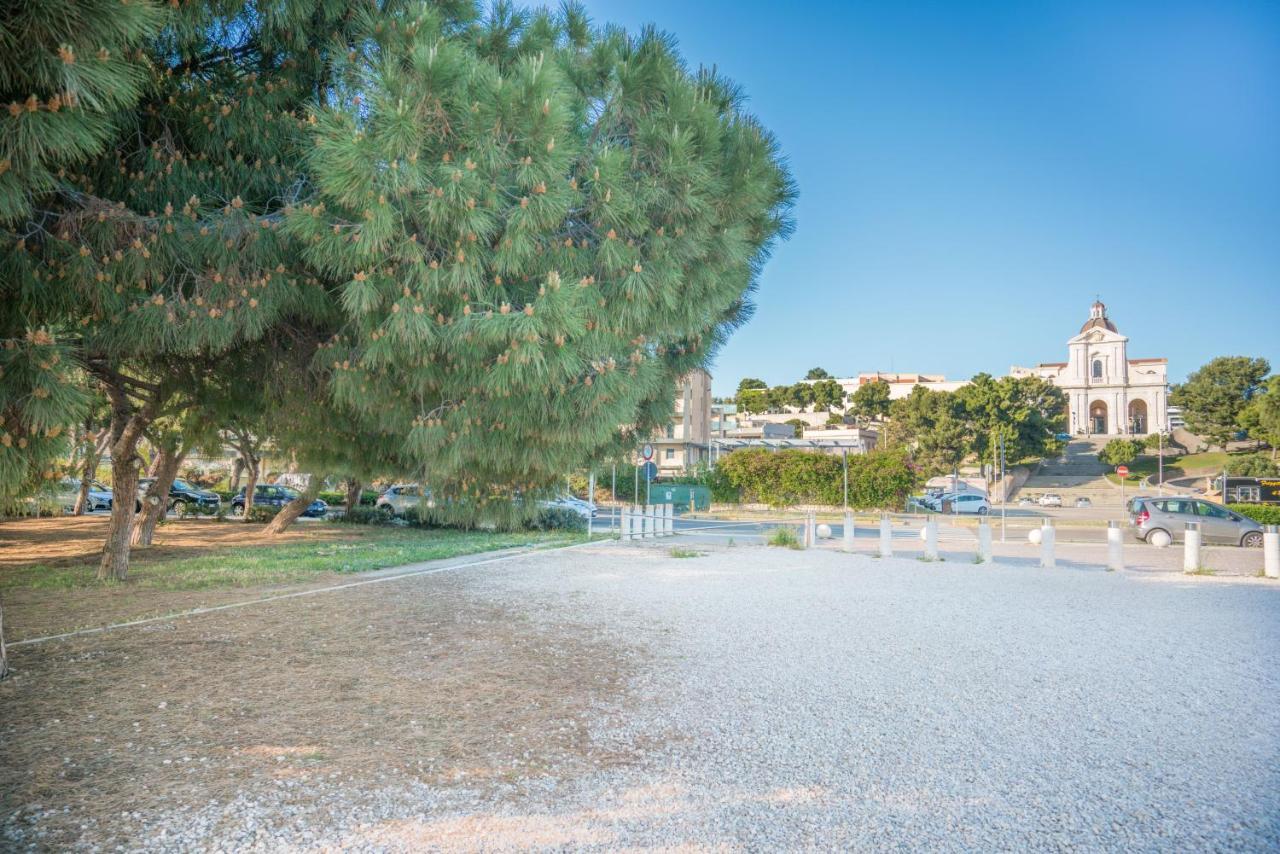 Le Scale Sul Porto . Marina Centro Storico. Ac Apartment Cagliari Bagian luar foto