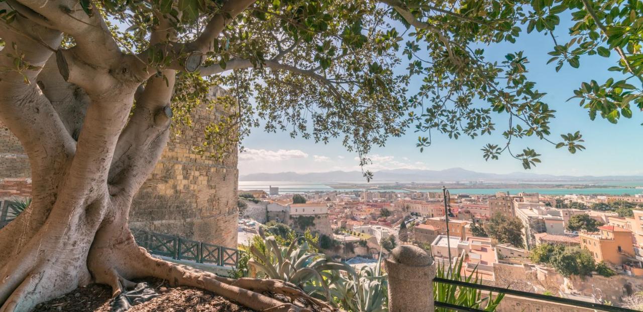 Le Scale Sul Porto . Marina Centro Storico. Ac Apartment Cagliari Bagian luar foto