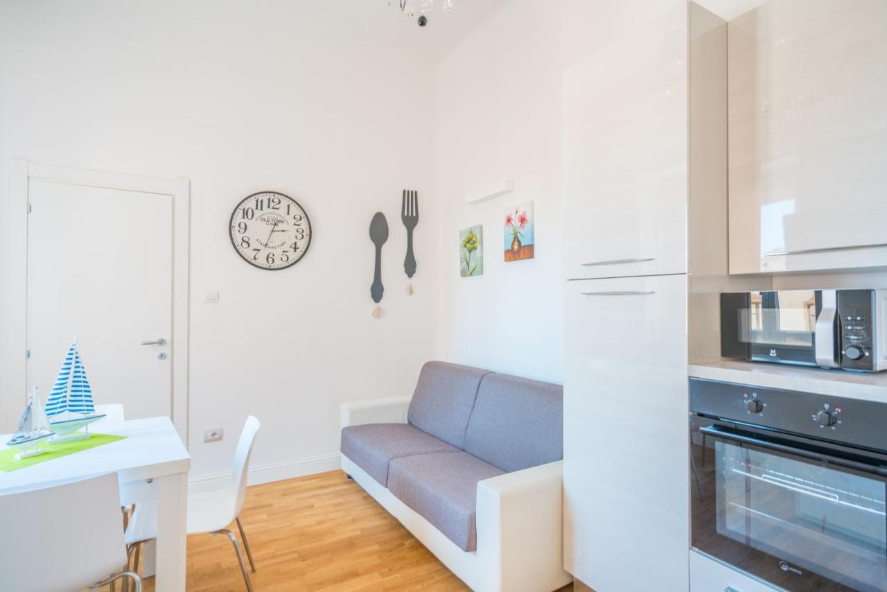 Le Scale Sul Porto . Marina Centro Storico. Ac Apartment Cagliari Bagian luar foto