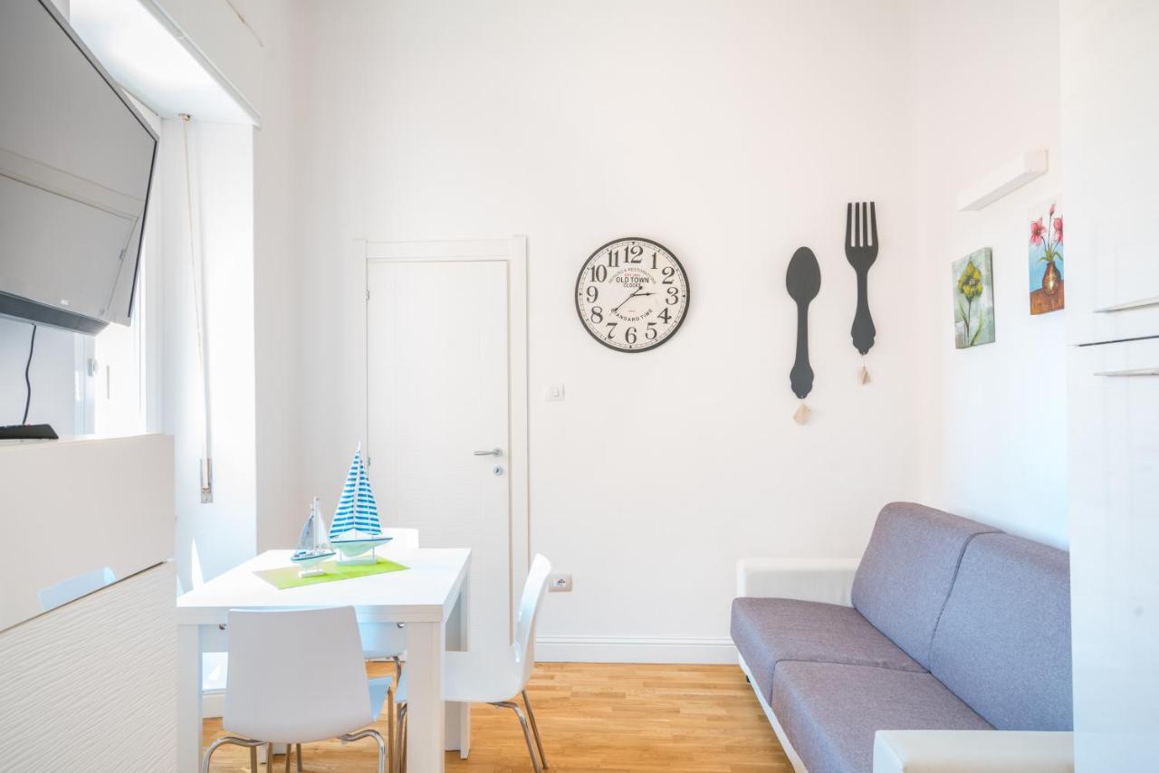 Le Scale Sul Porto . Marina Centro Storico. Ac Apartment Cagliari Bagian luar foto